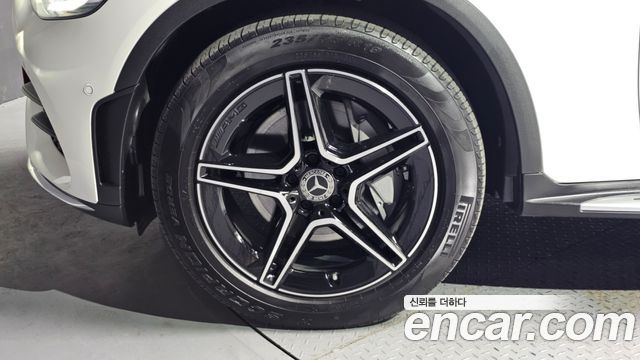 Mercedes-Benz GLC-Class (X253) GCL300 4MATIC Coupe 2023 — фото 5