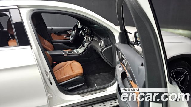 Mercedes-Benz GLC-Class (X253) GCL300 4MATIC Coupe 2023 — фото 11
