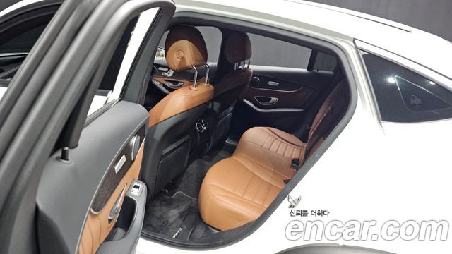 Mercedes-Benz GLC-Class (X253) GCL300 4MATIC Coupe 2023 — фото 12
