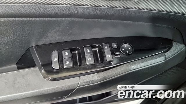 Kia Sportage (V) Diesel 2.0 2WD Prestige 2022 — фото 15