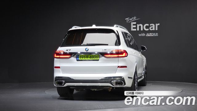 BMW X7 (G07) xDrive 40i M Sport 6STR 2024 — фото 4