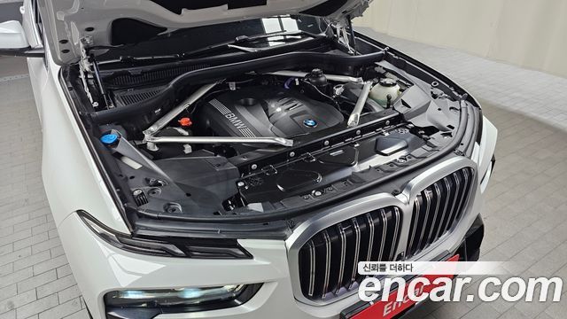 BMW X7 (G07) xDrive 40i M Sport 6STR 2024 — фото 6