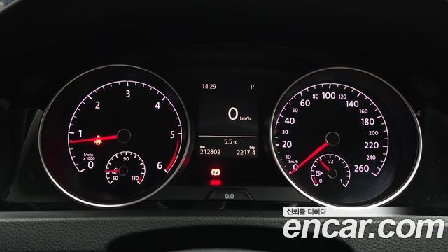 Volkswagen Golf (VII) 2.0 TDI 2016 — фото 8