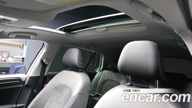 Volkswagen Golf (VII) 2.0 TDI 2016 — фото 19