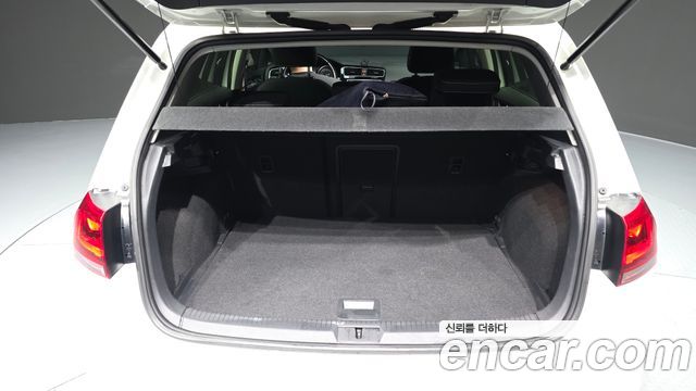 Volkswagen Golf (VII) 2.0 TDI 2016 — фото 20