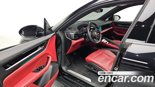 Porsche Macan EV Base 4 2025 — фото 11
