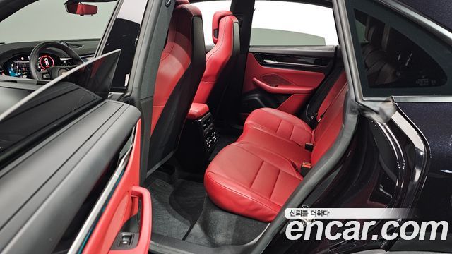 Porsche Macan EV Base 4 2025 — фото 16