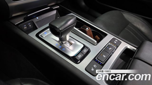 Genesis G80 3.3 GDI AWD Luxury 2017 — фото 9