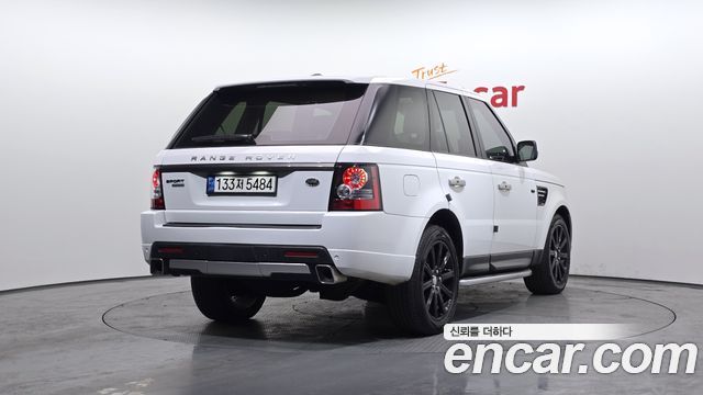 Land Rover Range Rover Sport 3.0 SDV6 2013 — фото 2