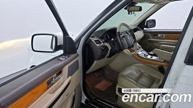 Land Rover Range Rover Sport 3.0 SDV6 2013 — фото 10