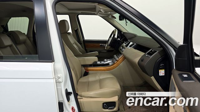 Land Rover Range Rover Sport 3.0 SDV6 2013 — фото 11