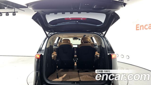 Kia Carnival (IV) Gasoline 7-Seater Noblesse 2023 — фото 20
