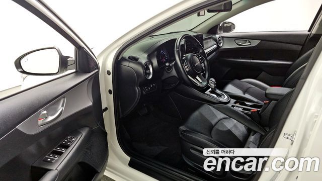 Kia K3 (II) 1.6 Prestige 2022 — фото 10