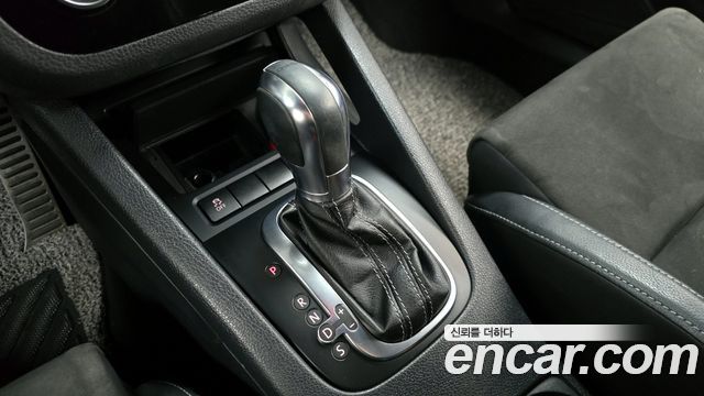 Volkswagen Scirocco 2.0 TSI R 2013 — фото 9
