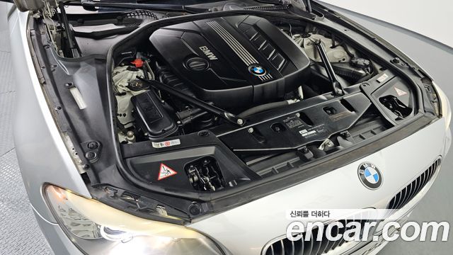 BMW 5 Series (F10) 520d 2011 — фото 6