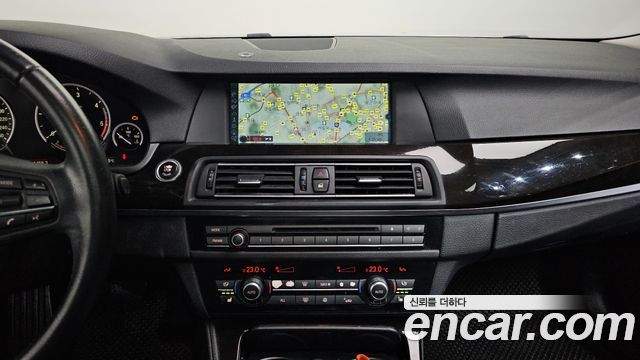 BMW 5 Series (F10) 520d 2011 — фото 15