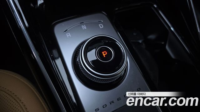 Kia Sorento (IV) Gasoline 2.5T 2WD Noblesse 2023 — фото 9