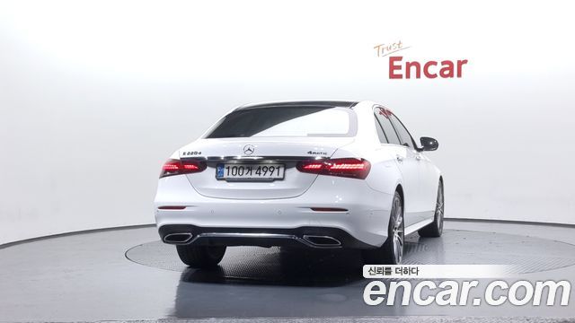 Mercedes-Benz E-Class (W213) E220d 4MATIC AMG Line 2021 — фото 4