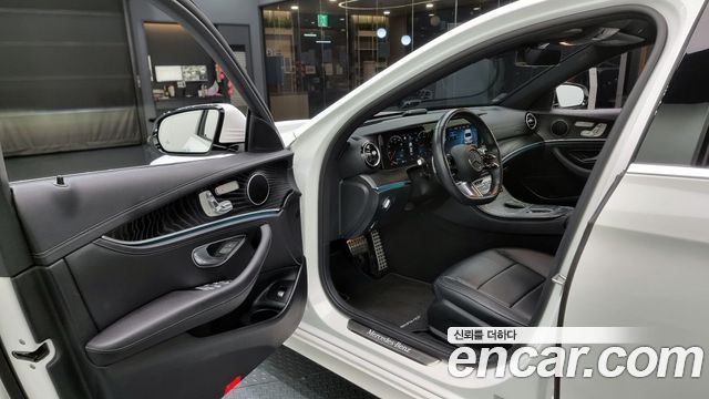 Mercedes-Benz E-Class (W213) E220d 4MATIC AMG Line 2021 — фото 11