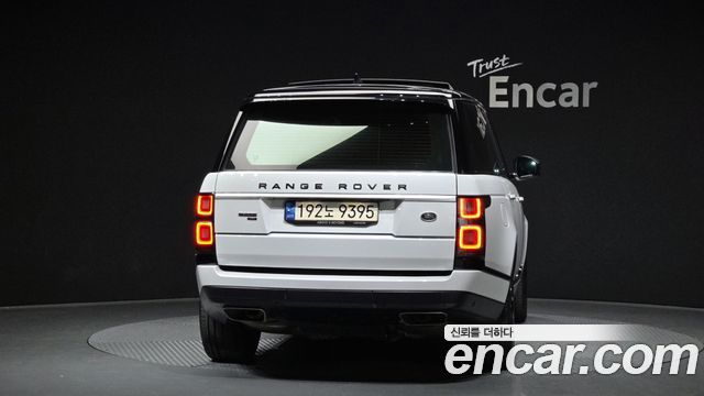 Land Rover Range Rover (IV) D350 Vogue SE Disel 2021 — фото 4