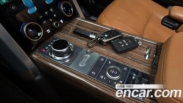Land Rover Range Rover (IV) D350 Vogue SE Disel 2021 — фото 9