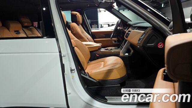 Land Rover Range Rover (IV) D350 Vogue SE Disel 2021 — фото 11