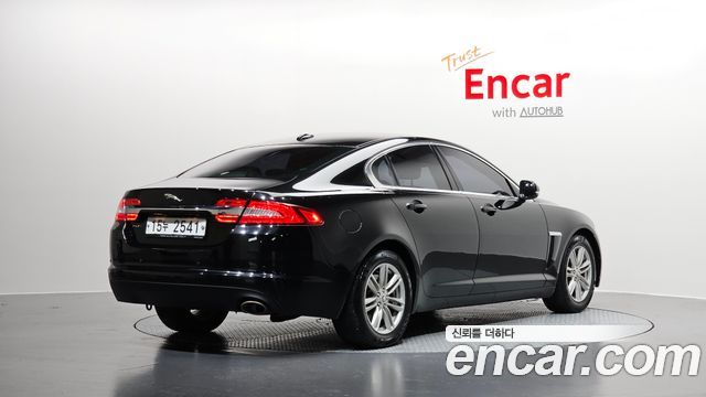 Jaguar XF 2.2D Luxury X250 2012 — фото 2