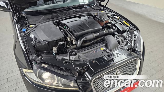 Jaguar XF 2.2D Luxury X250 2012 — фото 6
