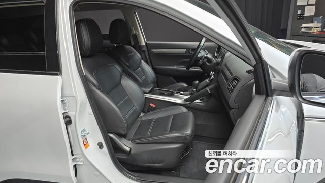 Renault Korea QM6 2.0 GDe LE Signature 2WD 2023 — фото 12
