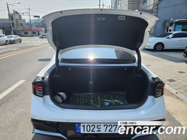 Hyundai Sonata The Edge (DN8) 1.6 Turbo Exclusive 2025 — фото 18