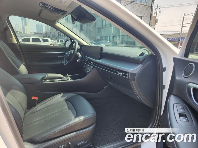 Hyundai Sonata The Edge (DN8) 1.6 Turbo Exclusive 2025 — фото 24