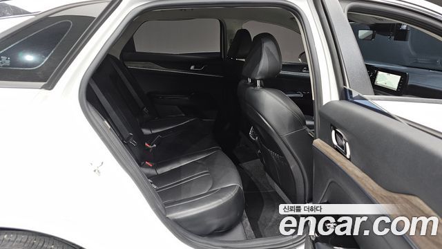 Kia K5 (III) 2.0 Noblesse 2021 — фото 13