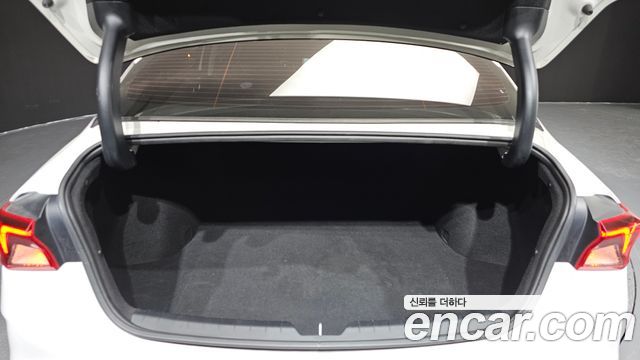 Kia K5 (III) 2.0 Noblesse 2021 — фото 20