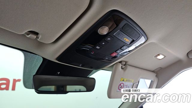 Kia Carnival (IV) Gasoline 9-Seater Noblesse 2023 — фото 17