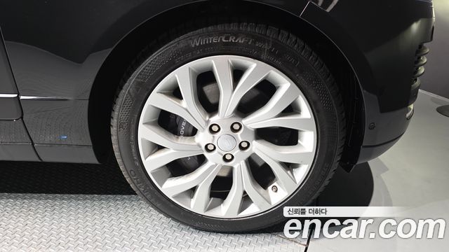 Land Rover Range Rover (IV) 4.4 SDV8 Vogue SE DIESEL 2018 — фото 5