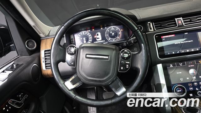 Land Rover Range Rover (IV) 4.4 SDV8 Vogue SE DIESEL 2018 — фото 17