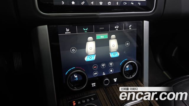Land Rover Range Rover (IV) 4.4 SDV8 Vogue SE DIESEL 2018 — фото 22