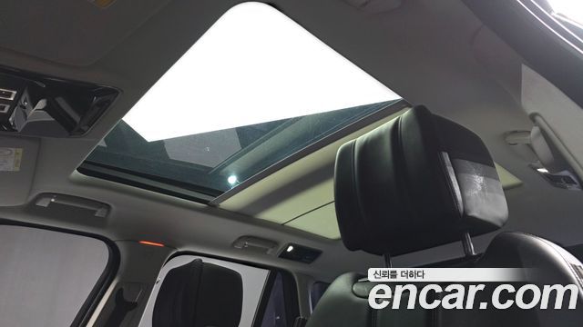 Land Rover Range Rover (IV) 4.4 SDV8 Vogue SE DIESEL 2018 — фото 23