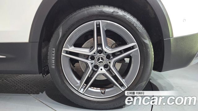 Mercedes-Benz GLB-Class (X247) GLB250 4MATIC 2021 — фото 5