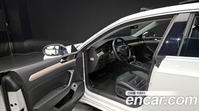 Volkswagen Arteon 2.0 TDI Premium 2019 — фото 10