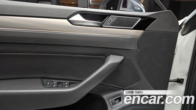 Volkswagen Arteon 2.0 TDI Premium 2019 — фото 18