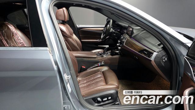 BMW 5 Series (G30) 520i M Sport 2020 — фото 10