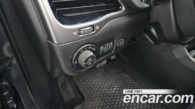 Jeep Cherokee (KL) 2.4 Limited 2WD 2021 — фото 20
