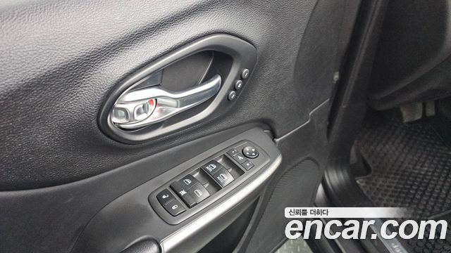 Jeep Cherokee (KL) 2.4 Limited 2WD 2021 — фото 21