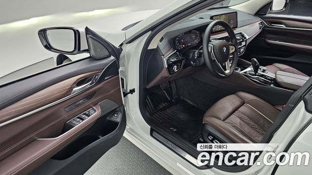 BMW 6 Series GT (G32) 630i xDrive Luxury 2023 — фото 15