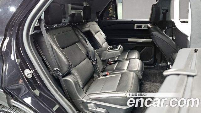 Ford Explorer (VI) 2.3 LimIted 4WD 2022 — фото 12