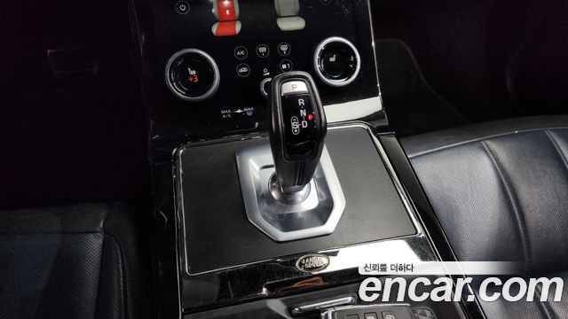 Land Rover Range Rover Evoque (II) D180 R-Dynamic SE 2020 — фото 9