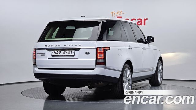 Land Rover Range Rover (IV) 5.0 SC Vogue SE 2016 — фото 2