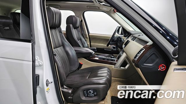 Land Rover Range Rover (IV) 5.0 SC Vogue SE 2016 — фото 10