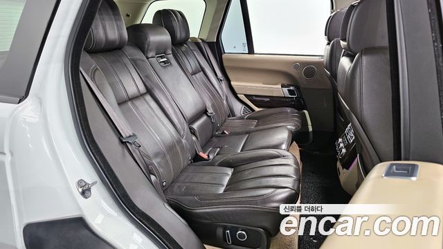 Land Rover Range Rover (IV) 5.0 SC Vogue SE 2016 — фото 12